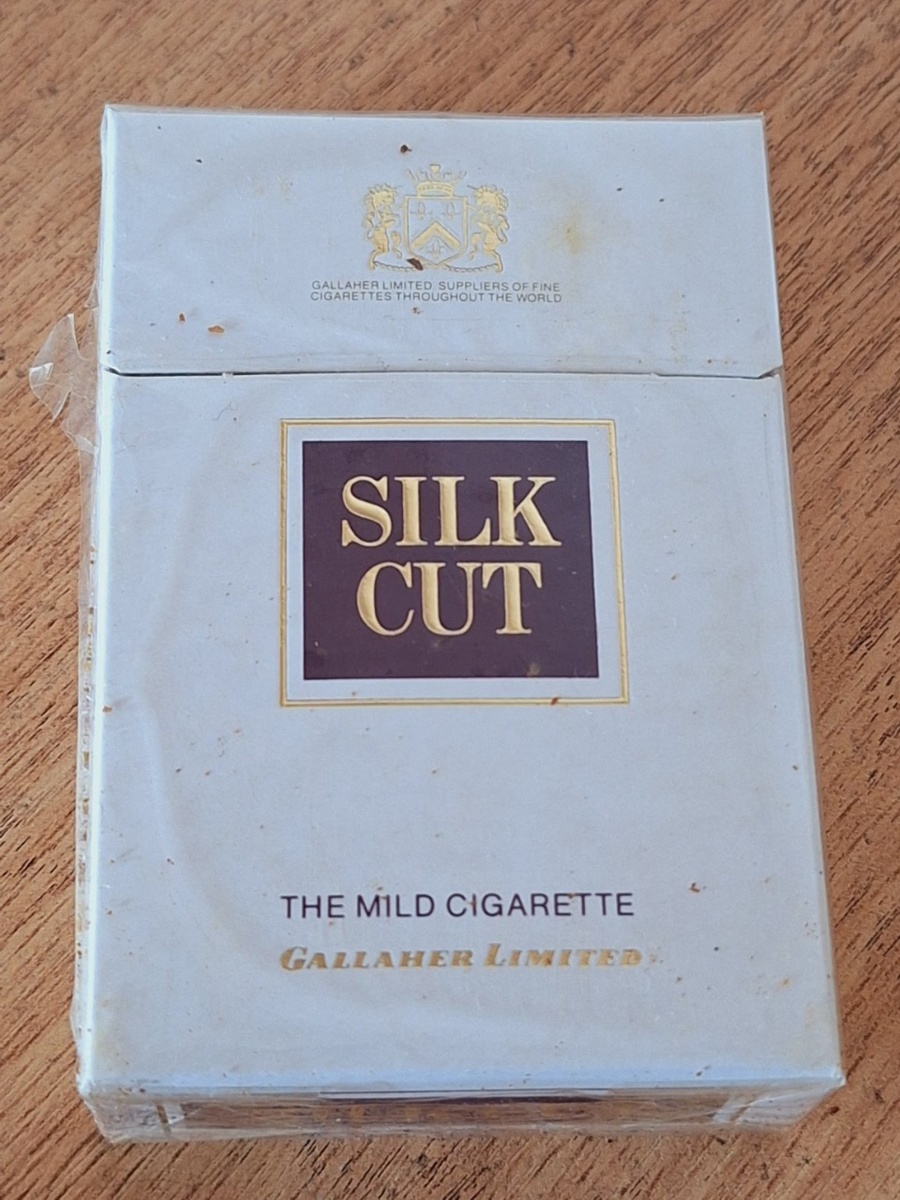 Silk Cut cigarette pack